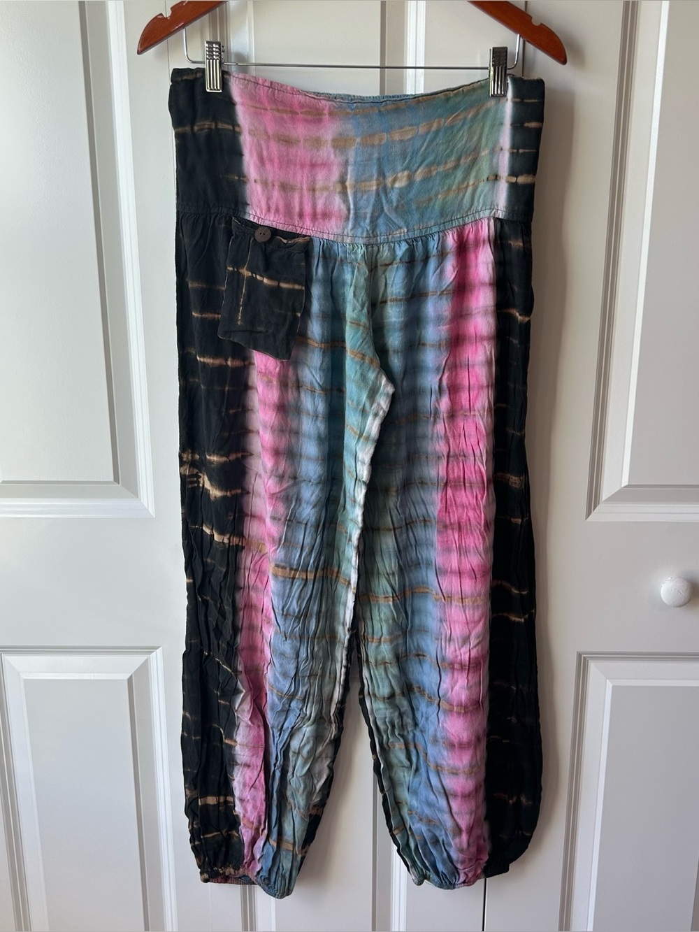 🌈 Earthbound Trading Co. Tie-Dye Harem Pants — Size M ✨